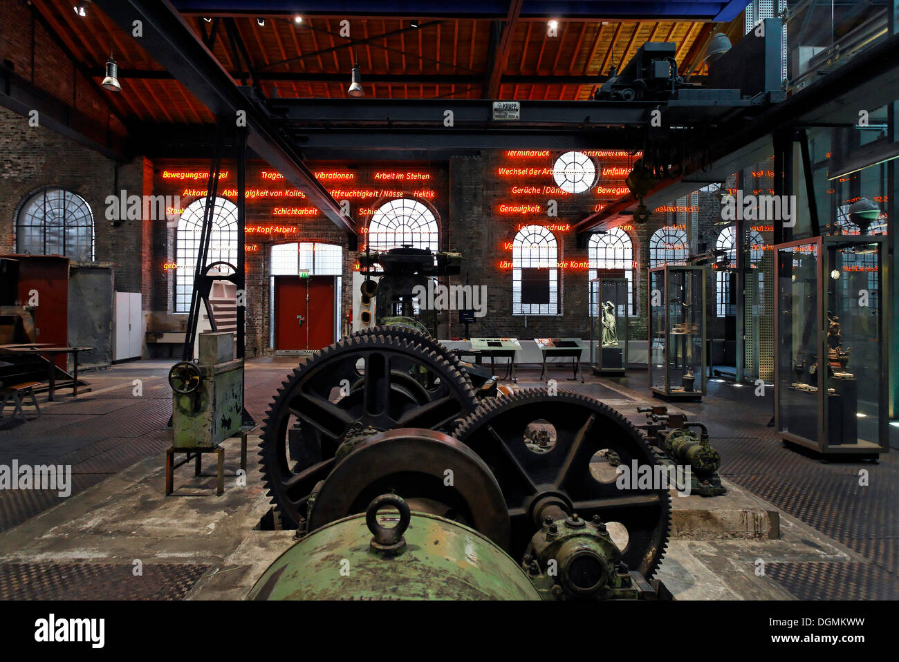 Alten Walzmaschine für Zink-Bleche, stillgelegten Altenberg Zink Fabrik, LVR Industriemuseum Industriemuseum, Oberhausen Stockfoto