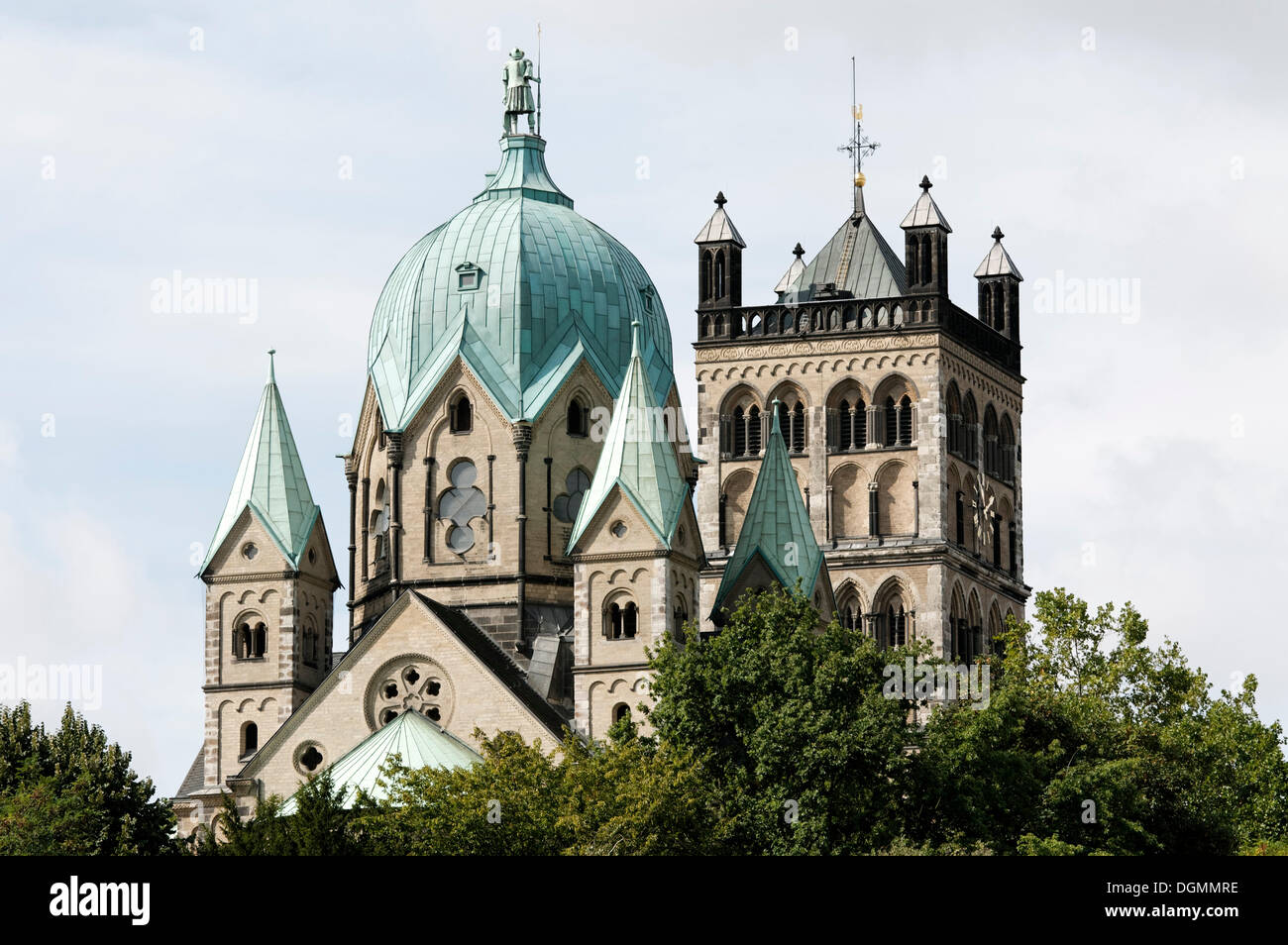 St. Quirinus Minster, Dom und Turm, Neuss, Niederrhein, Nordrhein-Westfalen Stockfoto
