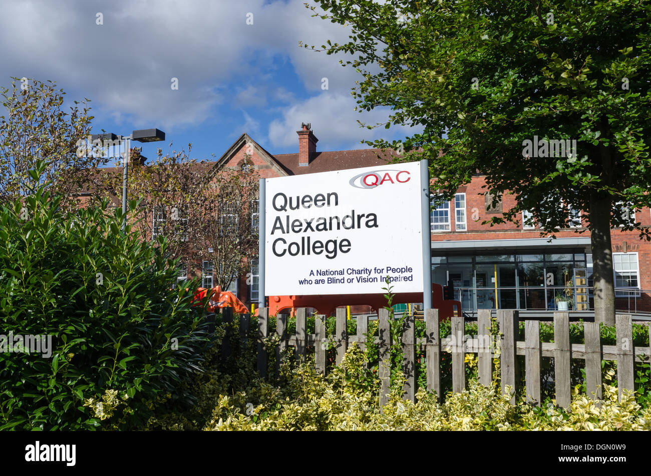 Die Queen Alexandra College in Birmingham ist eine nationale Wohltätigkeitsorganisation für Blinde oder sehbehinderte Stockfoto