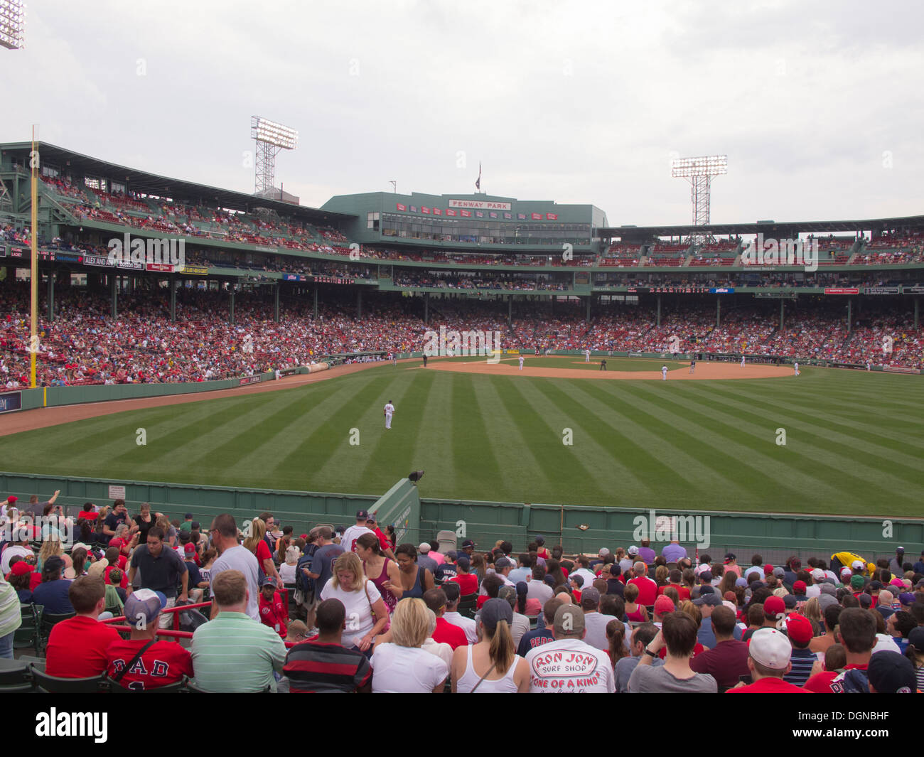 Spieltag im Fenway Park, Heimat der Boston Red Sox Baseballteam seit 2012. Die Boston Red Sox gewann die Weltmeisterschaft 2013. Stockfoto