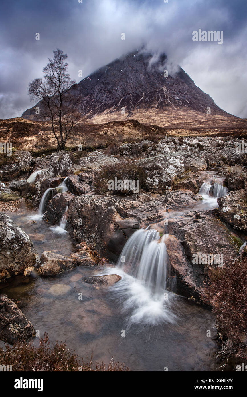 Gebirgsbach in Schottland Stockfoto