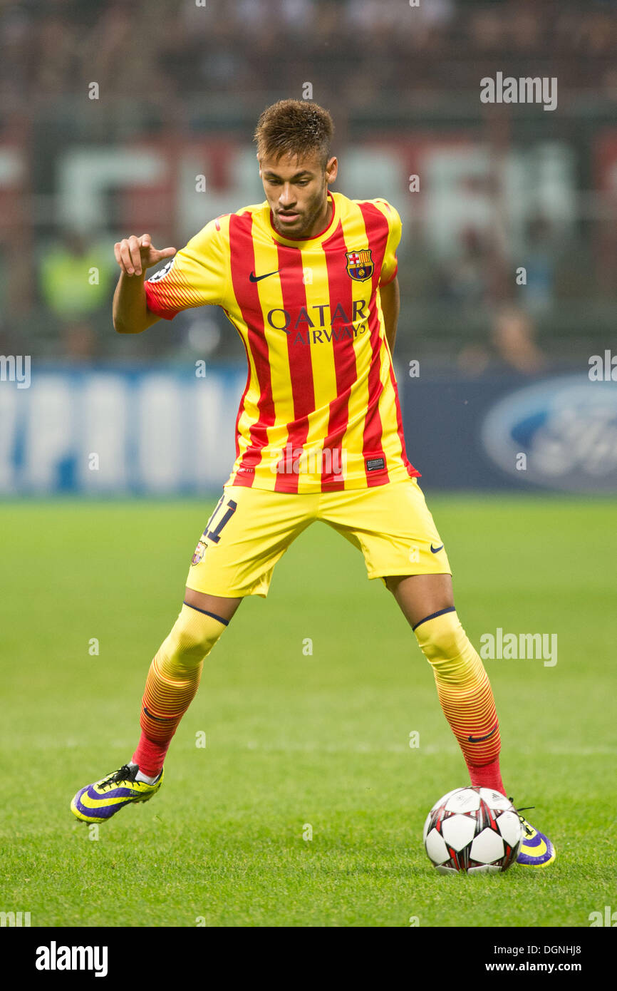 Mailand, Italien. 22. Oktober 2013. Neymar (Barcelona) Fußball / Fußball: UEFA Champions League-Gruppe H-Match zwischen AC Milan 1-1 FC Barcelona im Stadio Giuseppe Meazza in Mailand, Italien. © Enrico Calderoni/AFLO SPORT/Alamy Live-Nachrichten Stockfoto