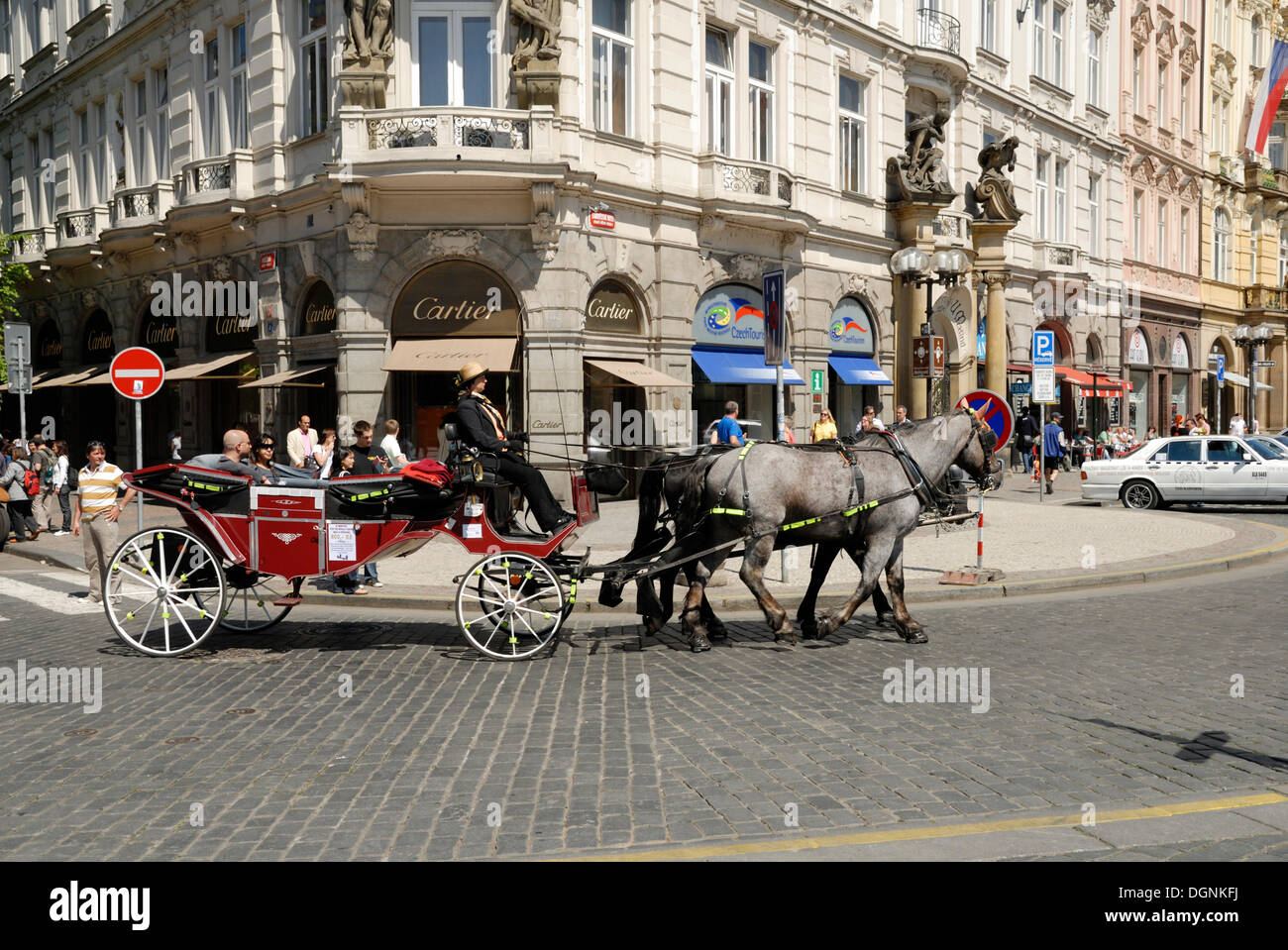 Beförderung im alten Prag, Tschechische Republik, Europa Stockfoto