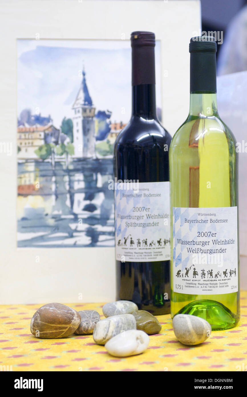 Bayerische Weine vom Bodensee in ein Fachgeschäft in Lindau, Bayern Stockfoto