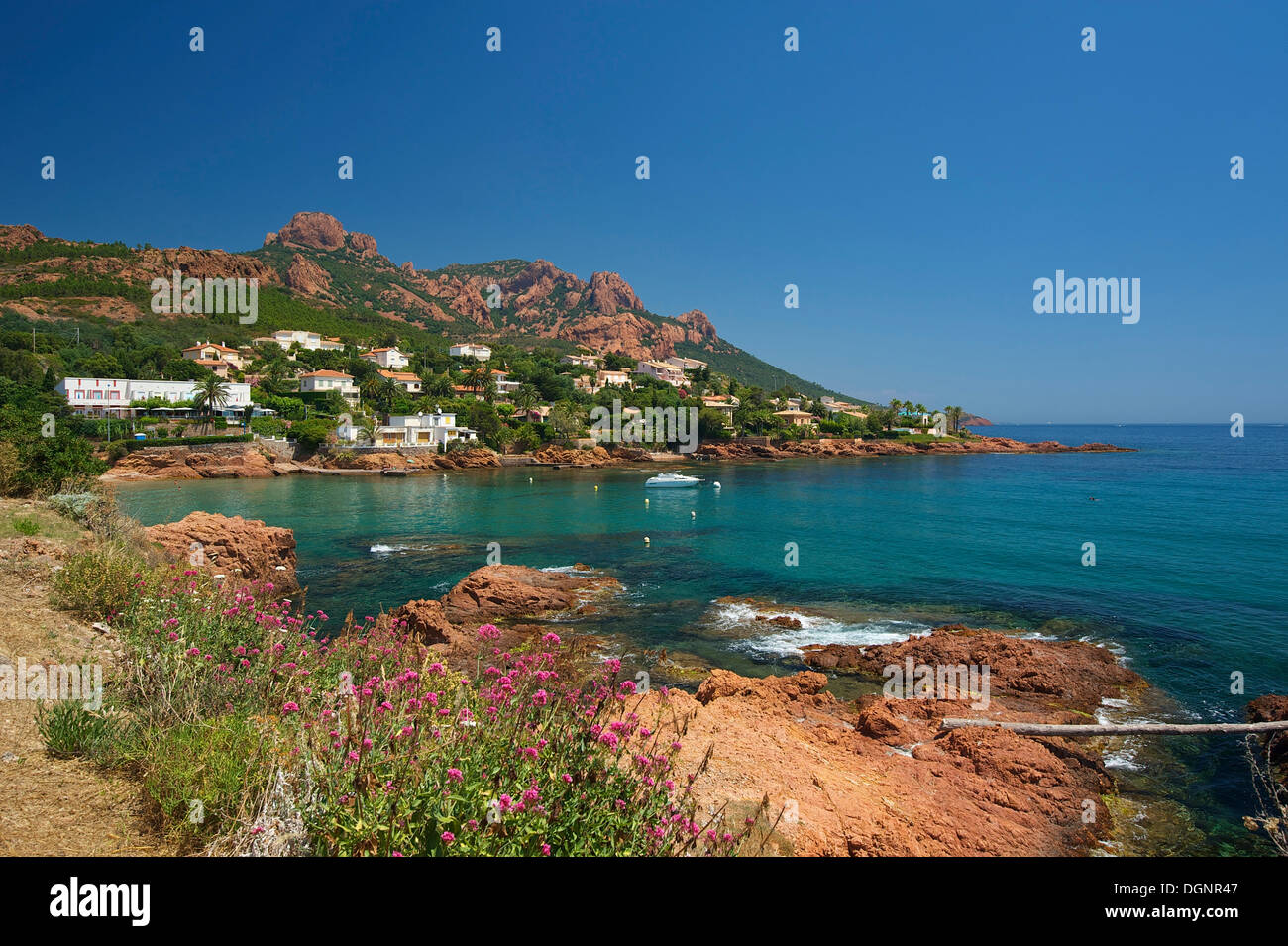 Strand Plage D 39 Antheor Und Cap Roux Antheor Saint Raphael Cote D Azur Var Provence Alpes Cote D Azur Frankreich Stockfotografie Alamy