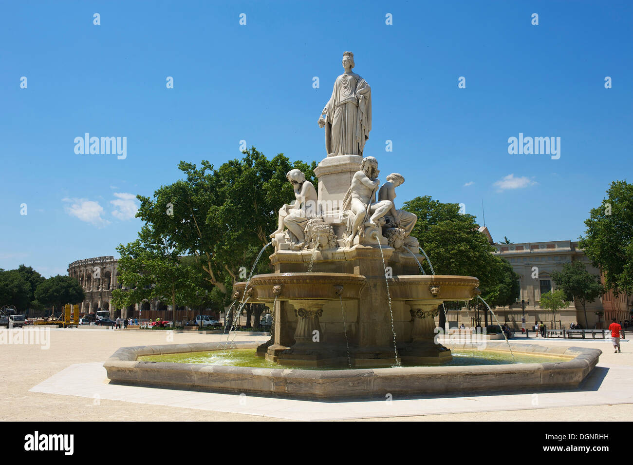 Pradier Marmorbrunnen, Nîmes, Region Languedoc-Roussillon, Frankreich Stockfoto