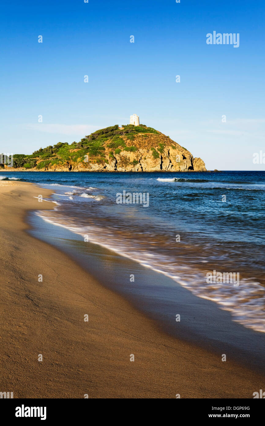 Spiaggia di Colonia Strand mit Blick auf den Torre di Chia
