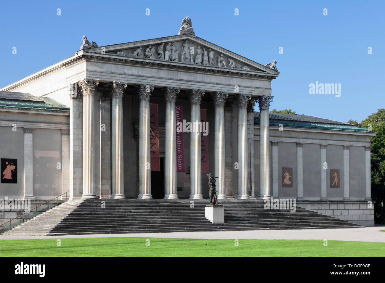 Staatliche Sammlung von Antiquitäten auf Platz Pinakothek, München, Bayern, Oberbayern Stockfoto