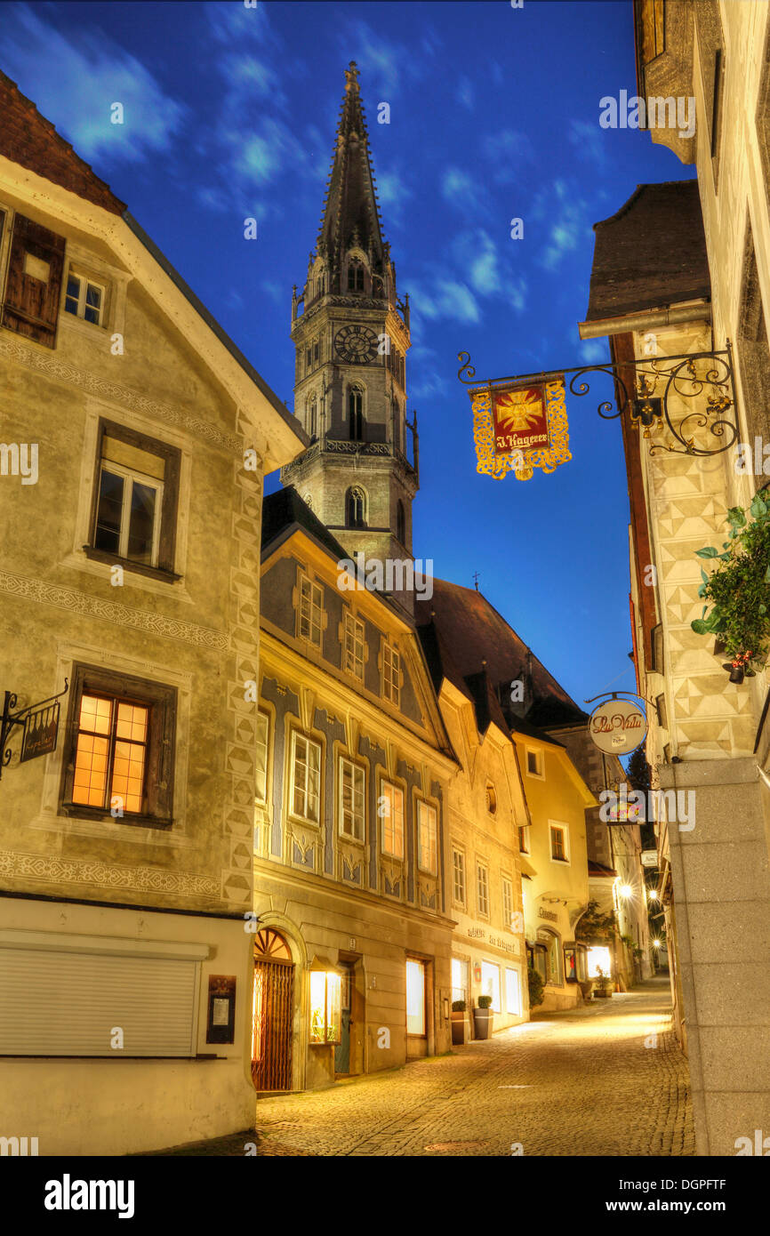 Pfarrgasse Lane mit Pfarrkirche, Steyr, Traunviertel Region, Oberösterreich, Österreich, Europa, PublicGround Stockfoto
