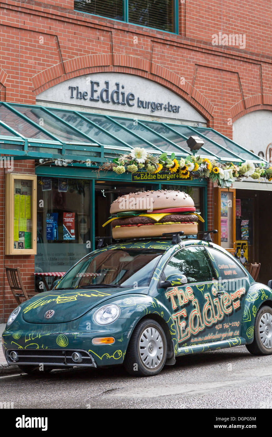 Das Eddie Burger und die Bar in der Innenstadt von Banff, Banff Nationalpark, Alberta, Kanada. Stockfoto
