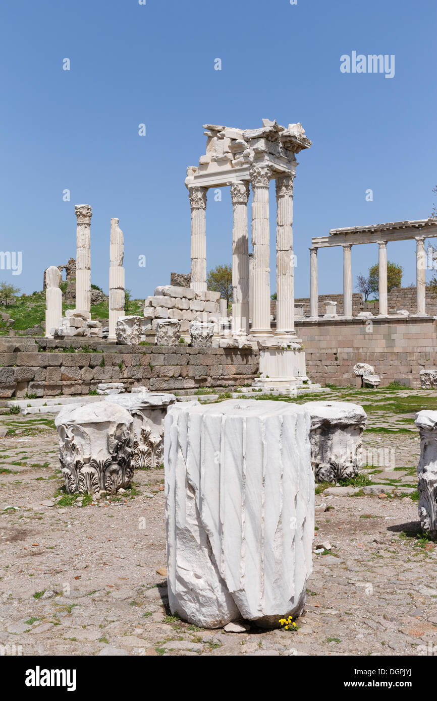 Trajaneums, Trajan Tempel, Akropolis, Pergamon, Manisa Provinz ägäische Region, Türkei Stockfoto