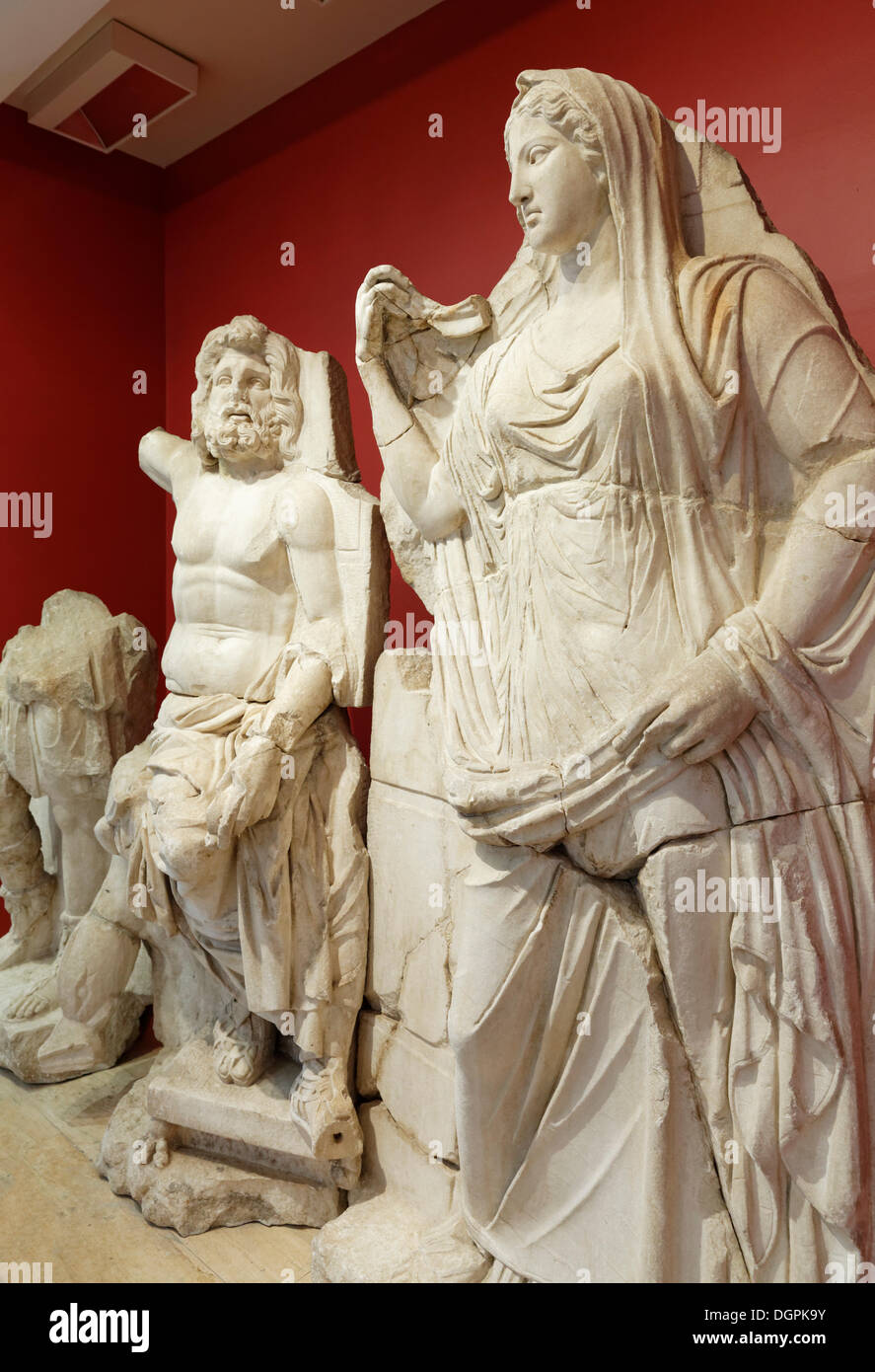 Demeter und Poseidon von Agora in Smyrna, Izmir Museum für Geschichte und Kunst, Konak, Izmir, İzmir Provinz, ägäische Region, Türkei Stockfoto