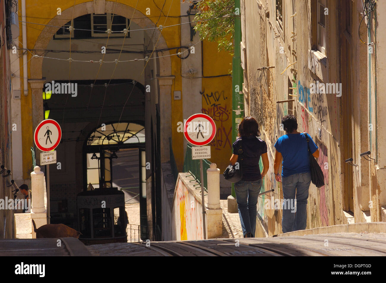 Lissabon, Elevador da Bica (Bica Seilbahn), Barrio Alto, Rua da Bica de Duarte Belo, Portugal. Europa Stockfoto