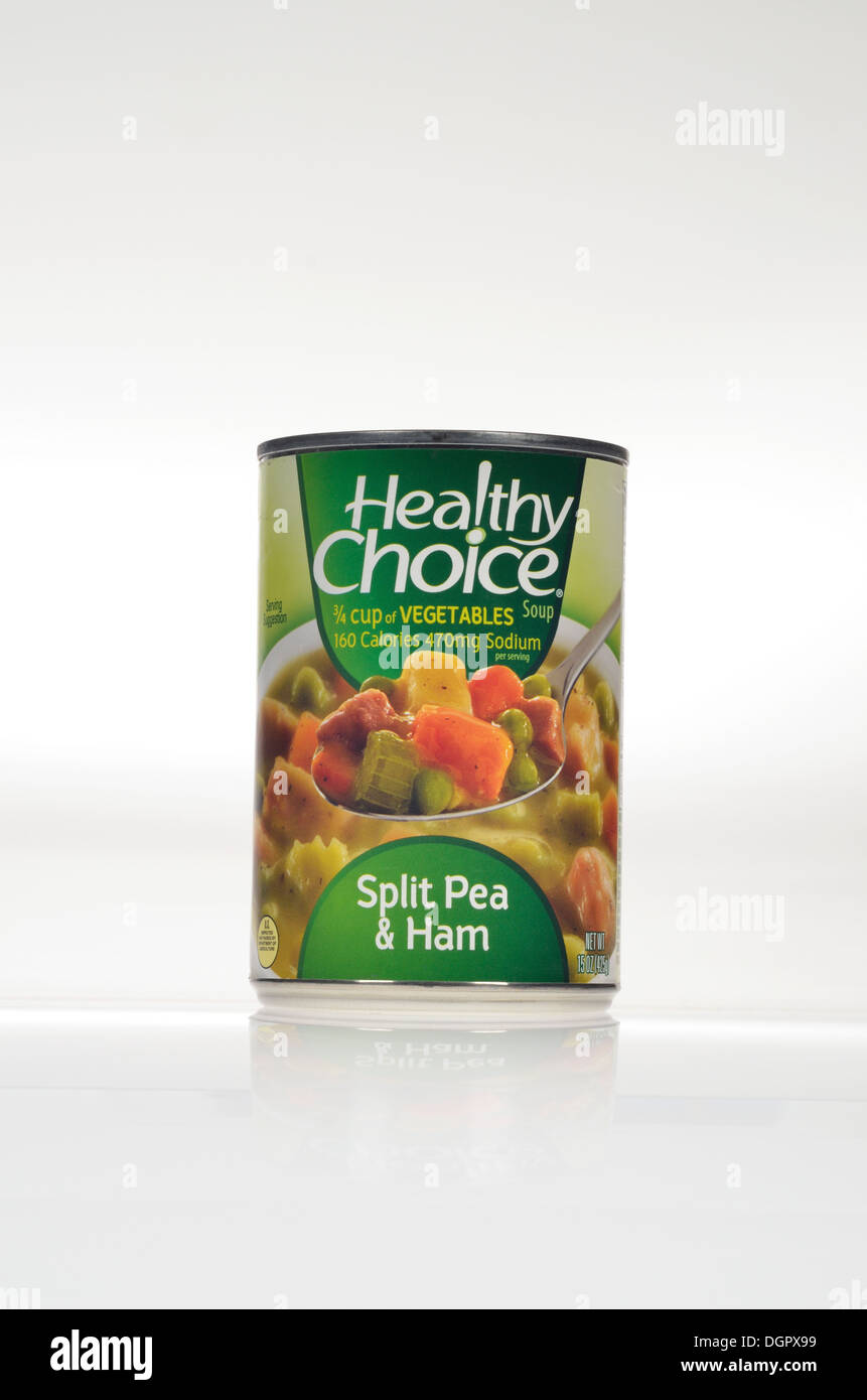 Zinn gesunde Wahl Knallerbse & Schinken Suppe auf weißem Hintergrund Ausschnitt. Stockfoto