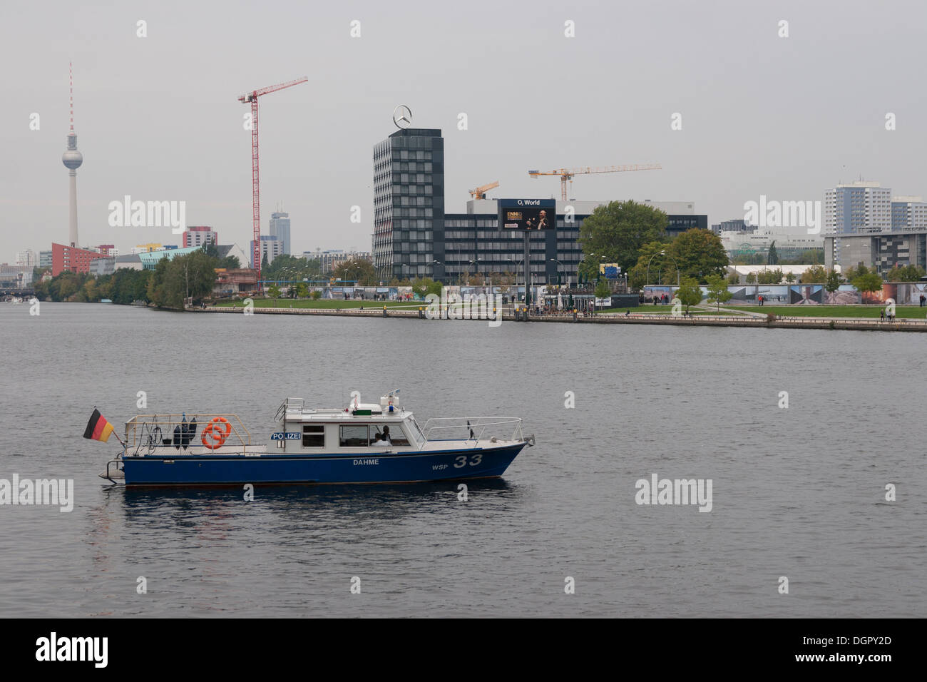Polizeiboot in Berlin, Deutschland. Stockfoto