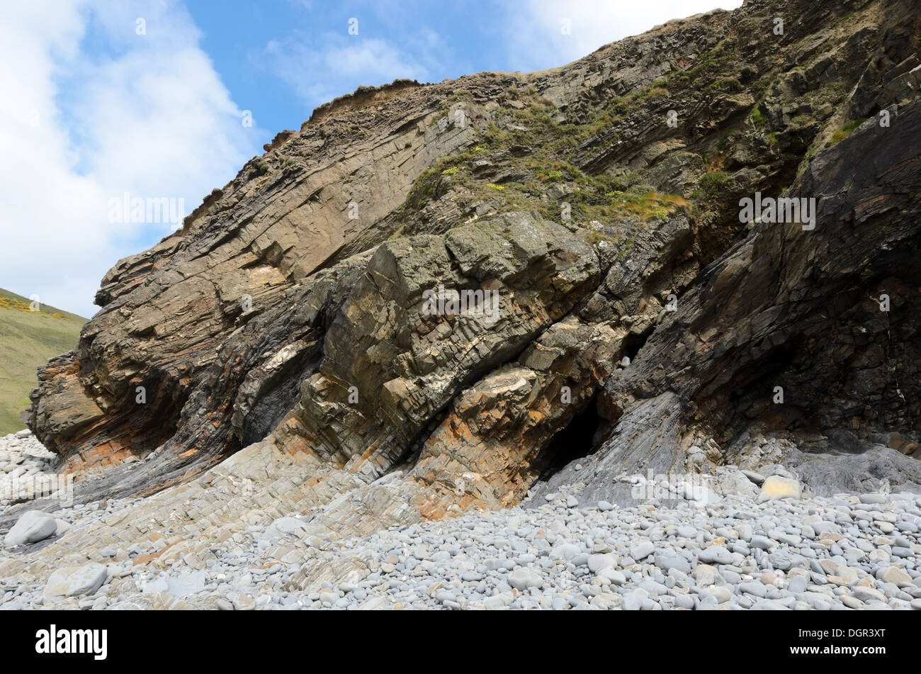 Zinnmine in den Klippen am Duckpool Strand in der Nähe von Bude in Cornwall England Stockfoto