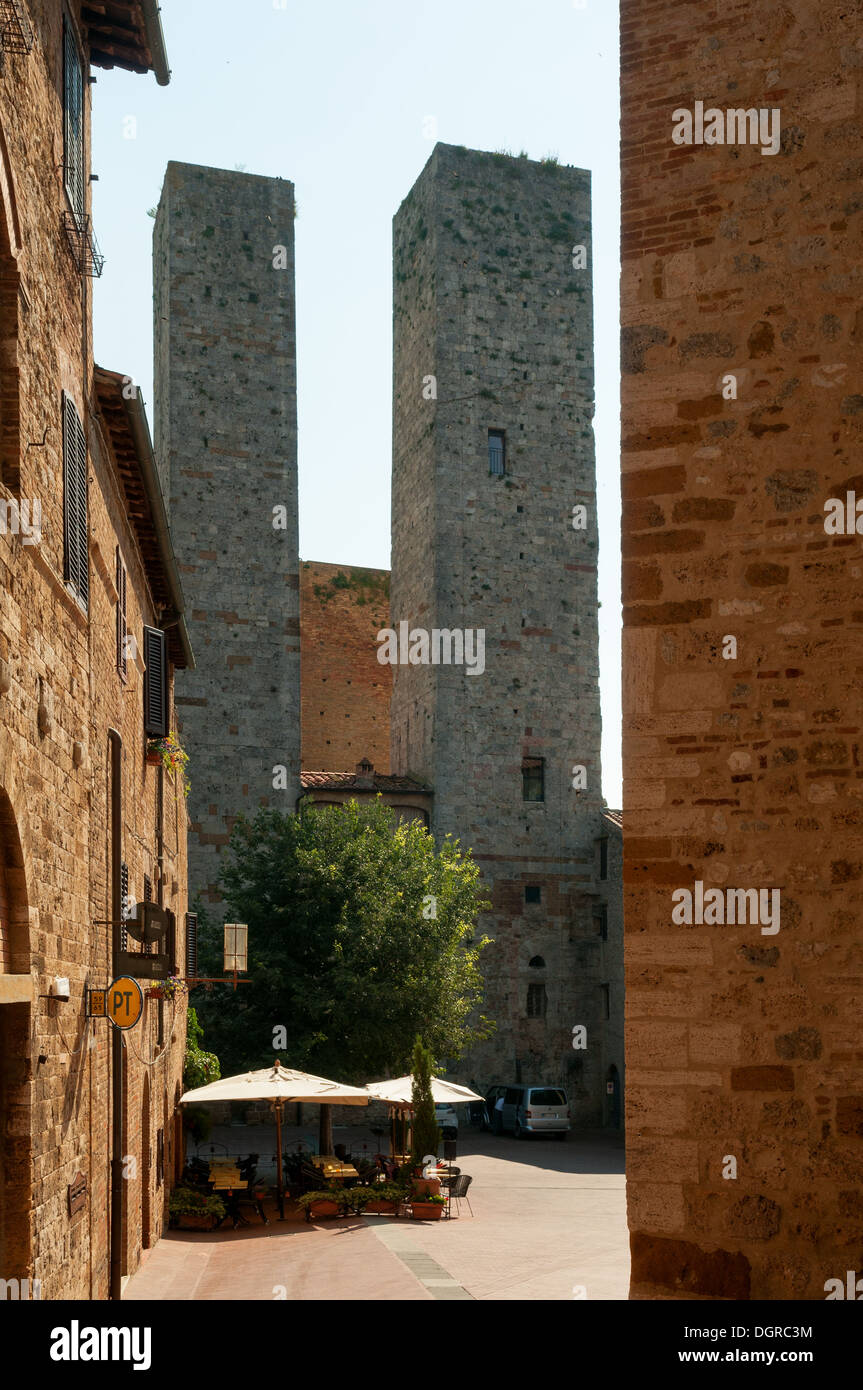 Türme in San Gimignano, Toskana, Italien Stockfoto
