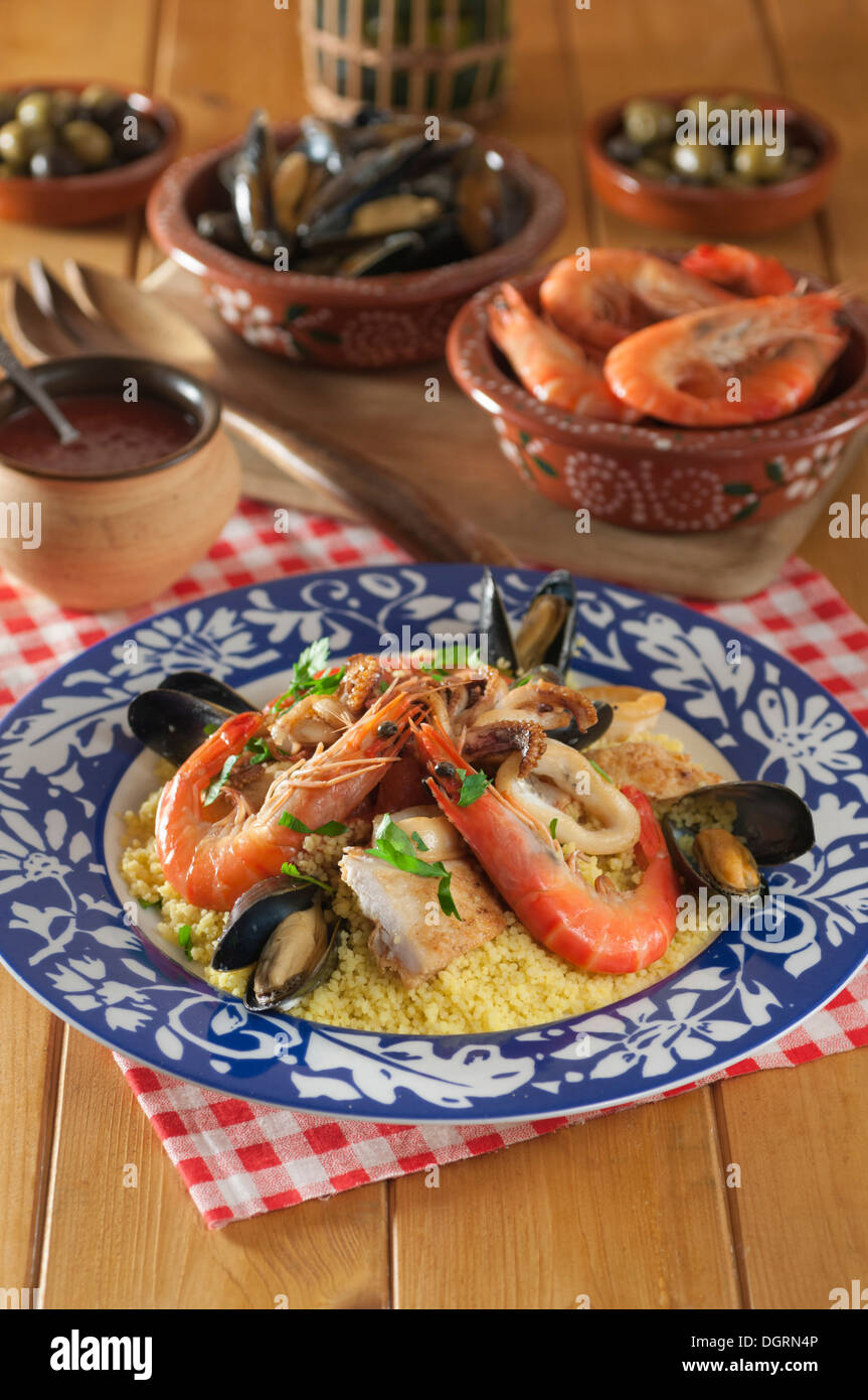 Couscous-Alla Trapanese. Sizilianischer Fisch couscous Stockfoto