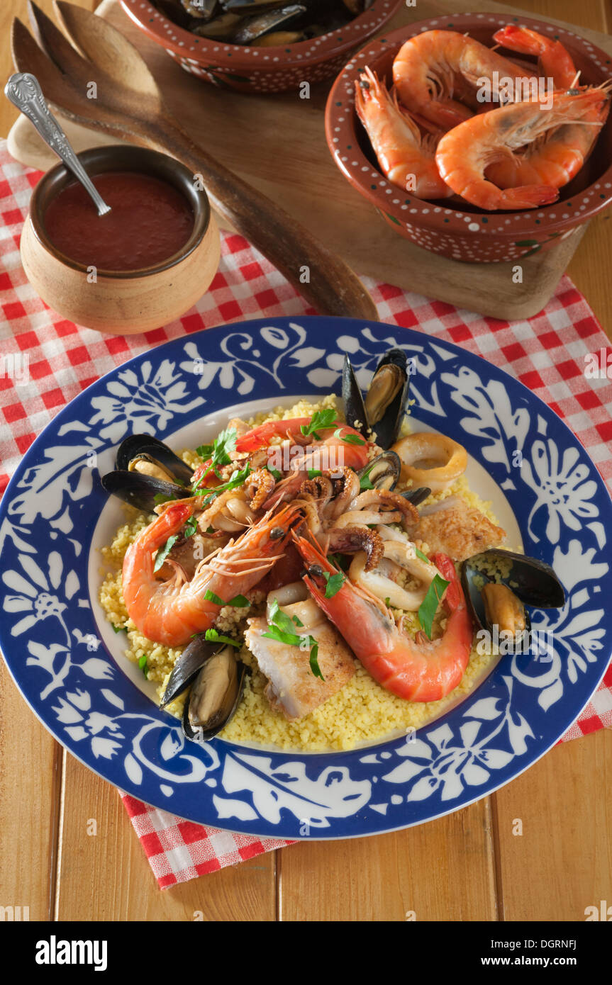 Couscous-Alla Trapanese. Sizilianischer Fisch couscous Stockfoto