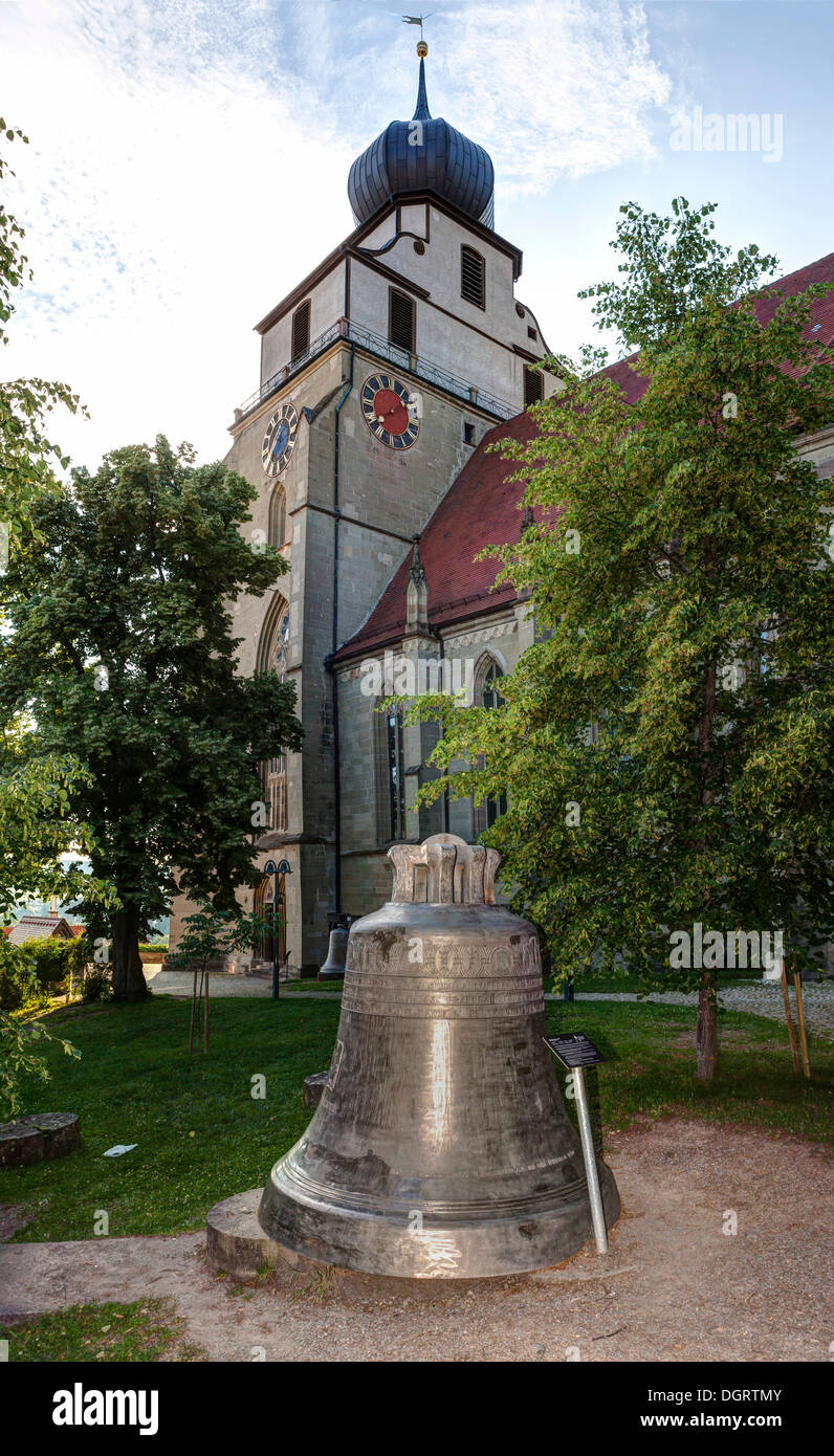 Glocken von der Glockengießerei Eifel vor der Stiftskirche Herrenberg, Baden-Württemberg Stockfoto