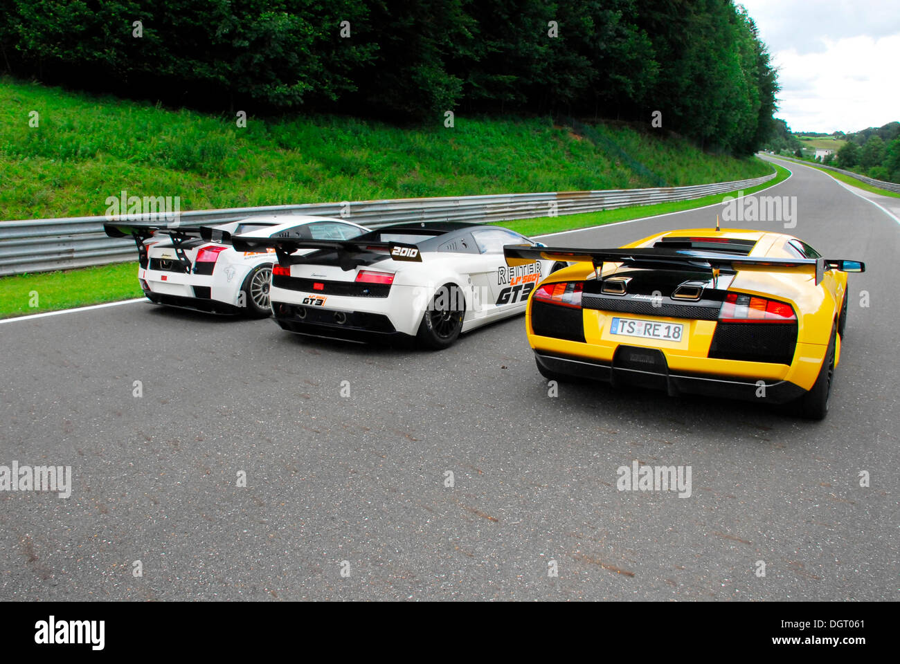 Drei Autos Lamborghini-Reiter, Probelauf der Reiter Murcielago, Recht, Gallardo GT3, Zentrum und Gallardo GT2, links, Salzburgring Stockfoto