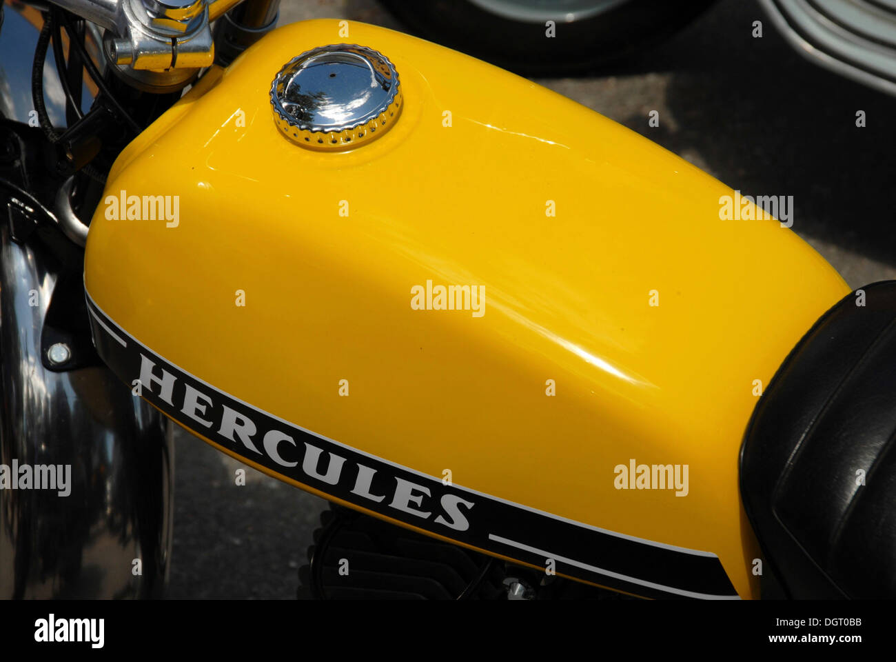 Der Tank von einer Hercules moped aus den 1970er Jahren Stockfoto