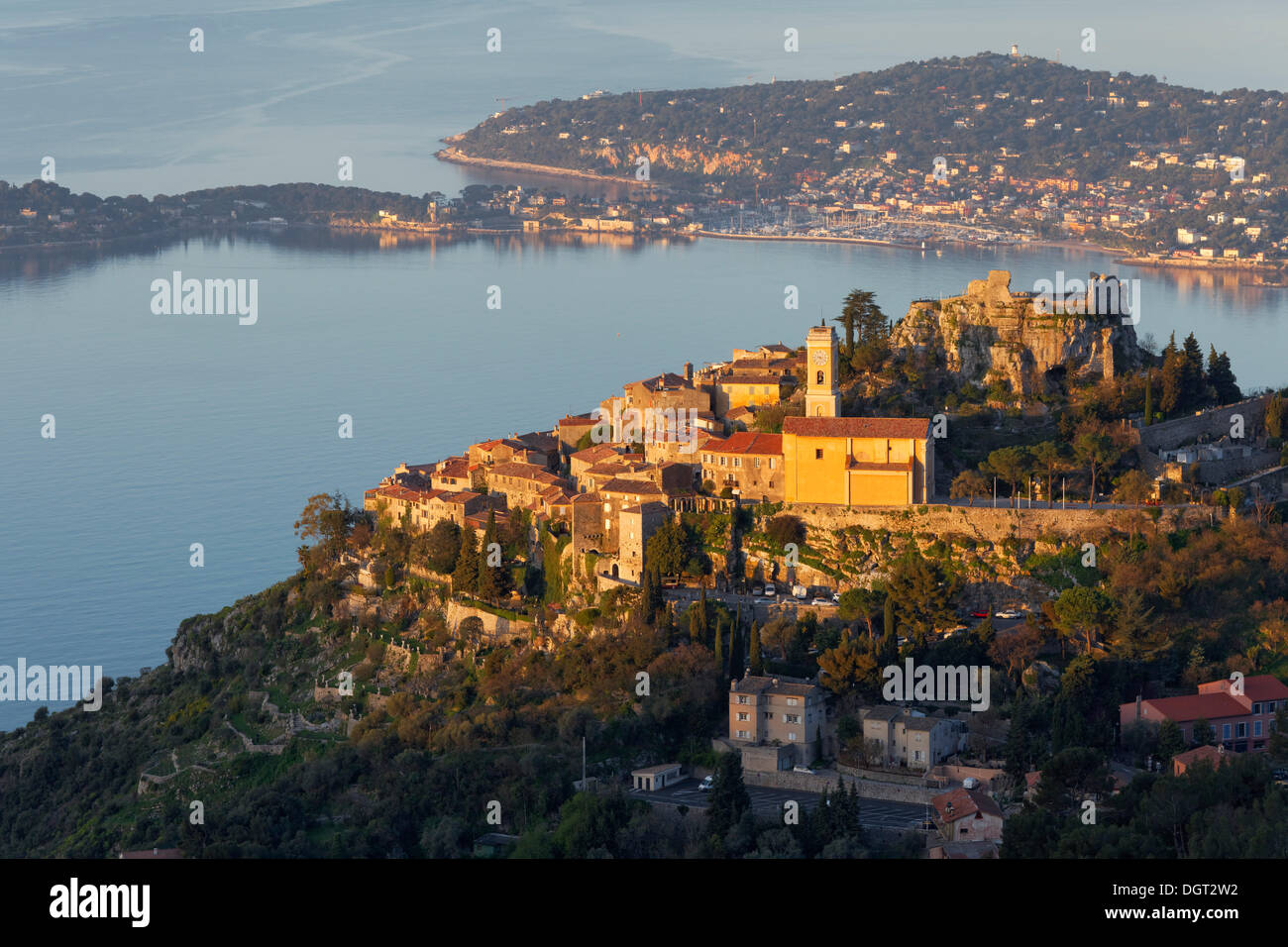 Blick über Èze, Saint-Jean-Cap-Ferat an der hinteren, morgen Stimmung, Département Alpes-Maritimes, Region Provence-Alpes-Côte d ' Stockfoto