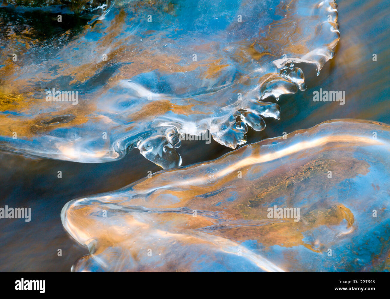 Eis-Strukturen im Fluss Raab, Teichalm, Raabklamm, Steiermark, Österreich, Europa Stockfoto