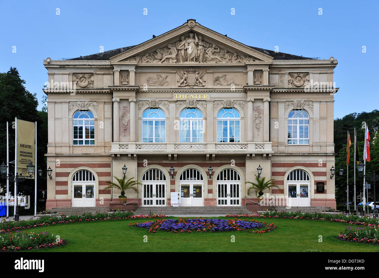 Hauptfassade des Stadttheaters Stadttheater Baden-Baden, eröffnet im Jahre 1862, Goetheplatz Quadrat, Baden-Baden, Baden-Württemberg Stockfoto