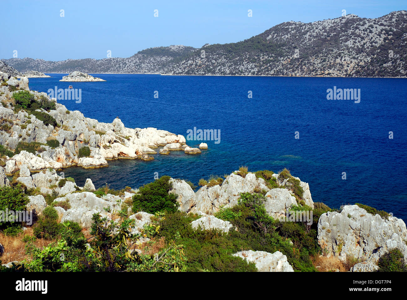 Felsige Küste in Kekova Bucht, Lykische Küste, Provinz Antalya, Mittelmeer, Türkei, Eurasien Stockfoto