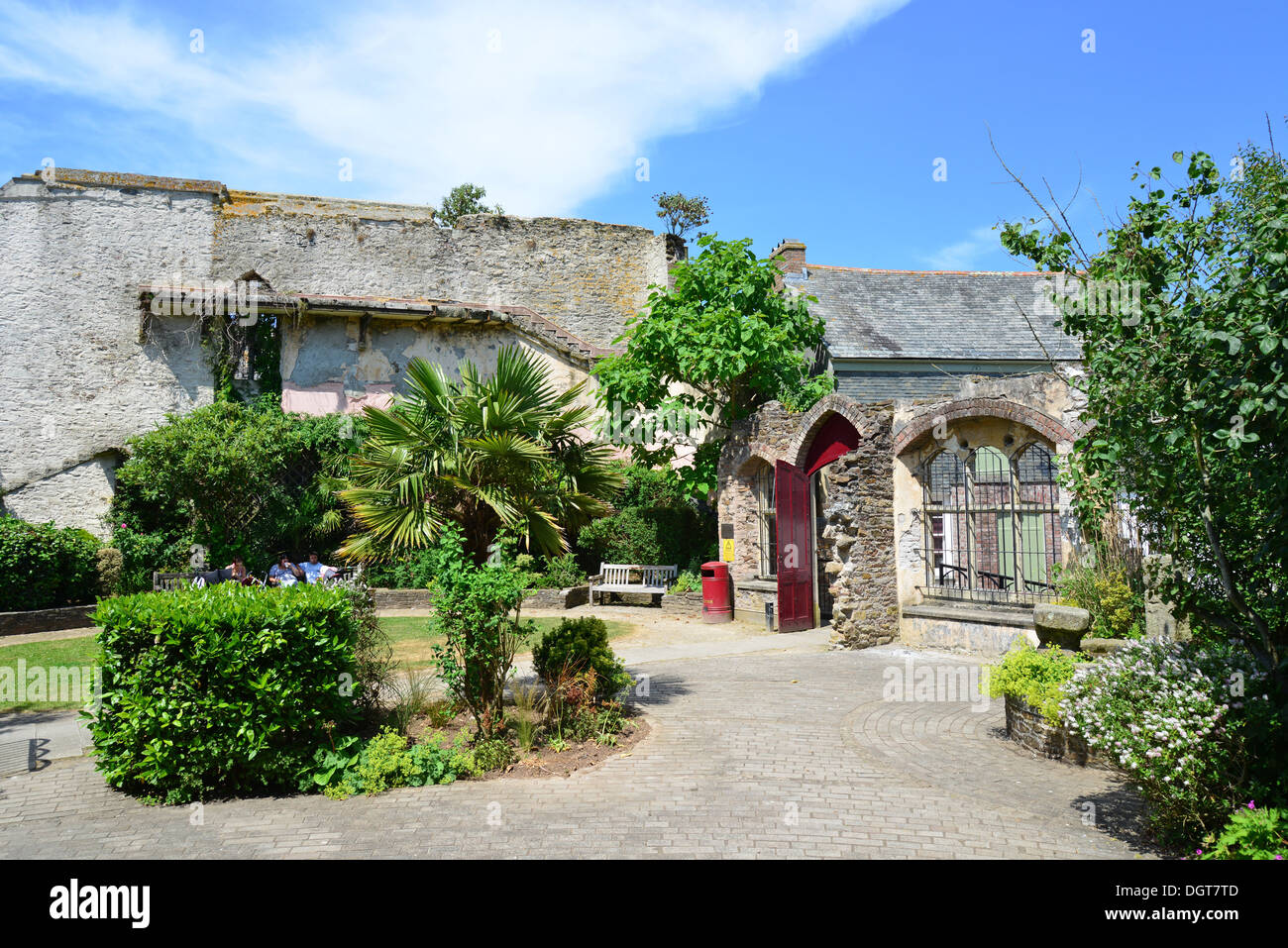 St Rumon Gärten, Cross Street, Redruth, Cornwall, England, Vereinigtes Königreich Stockfoto