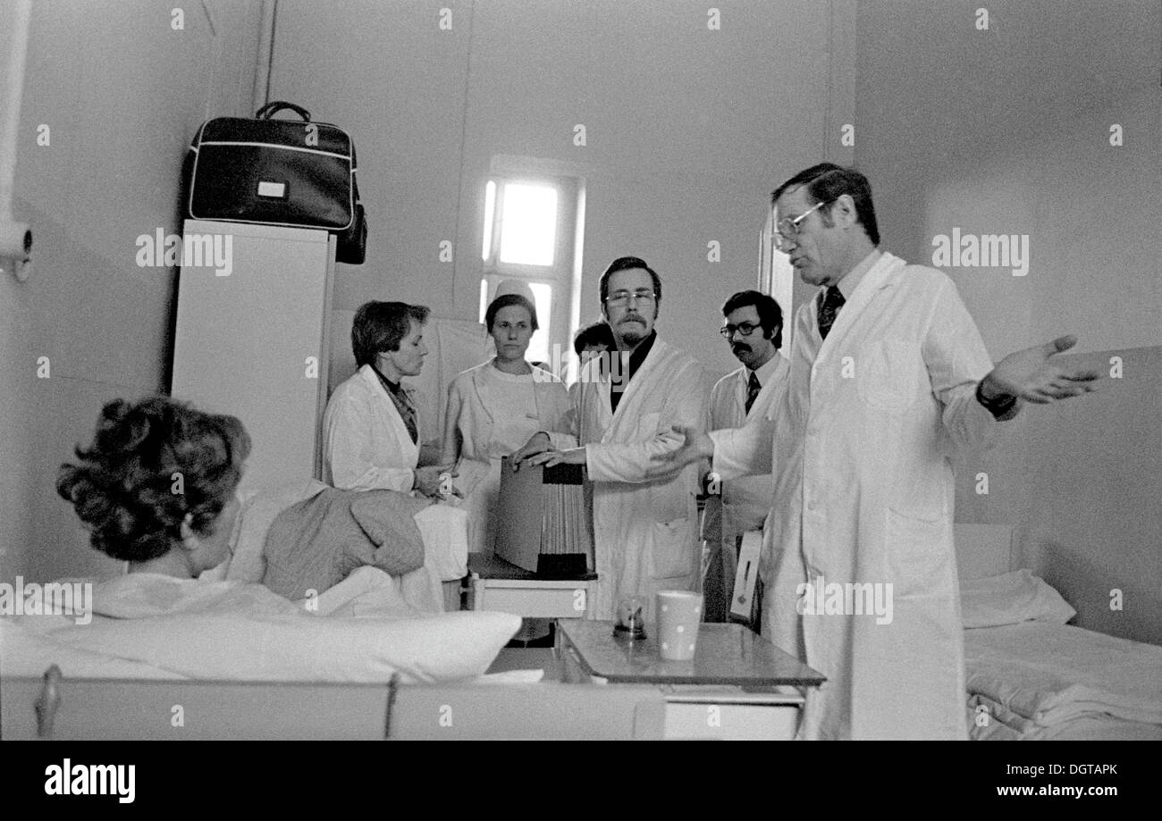 Medizinische Runde am Leipziger Universitätsklinikum HNO-Klinik, über 1974, DDR, Deutsche Demokratische Republik, Europa Stockfoto