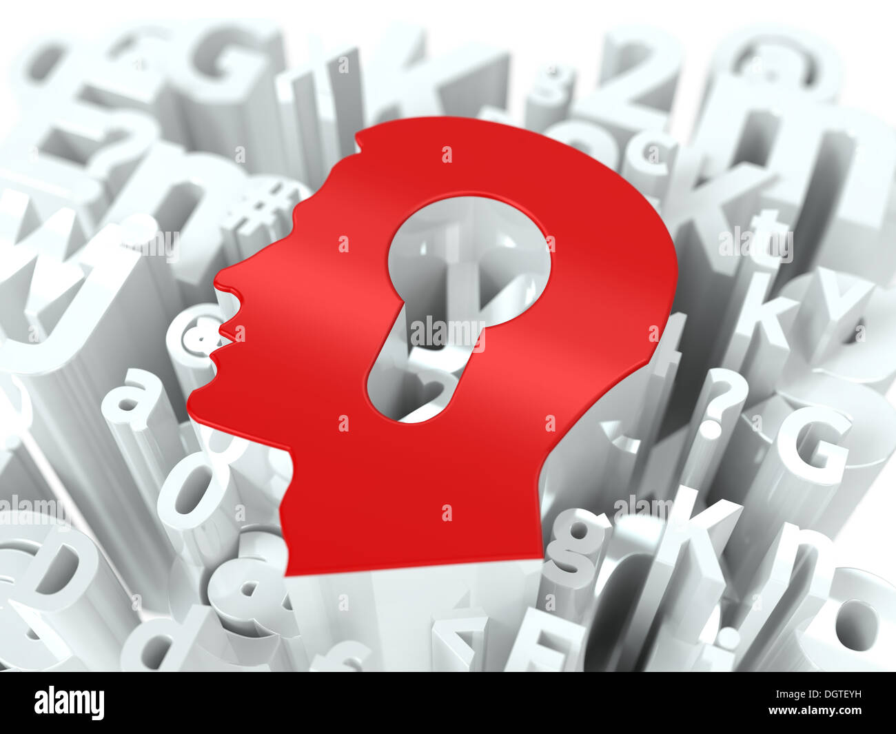 Kopf mit Schlüsselloch auf Alphabet Hintergrund. Stockfoto