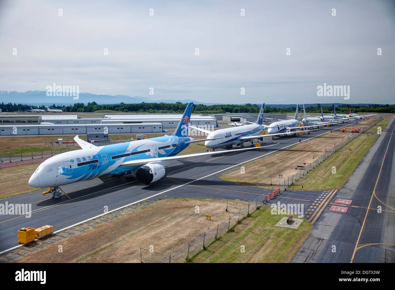 Boeing 787 Dreamliner aufgereiht. Stockfoto
