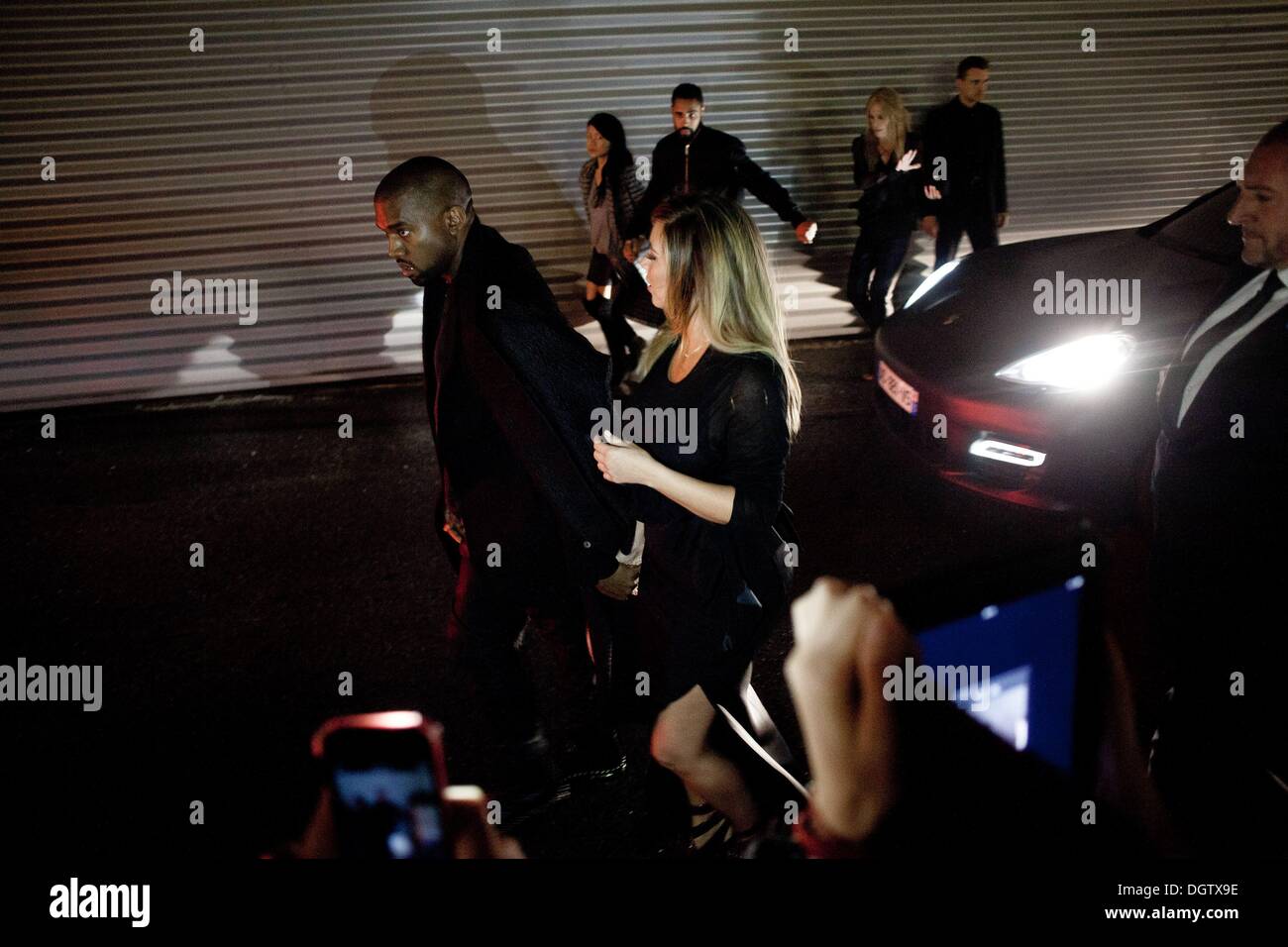 Paris, Frankreich. 29. September 2013. Kim Kardashian, Kanye West in Paris Mode Week.Photo: © Michael Bunel/NurPhoto/ZUMAPRESS.com/Alamy Live-Nachrichten Stockfoto