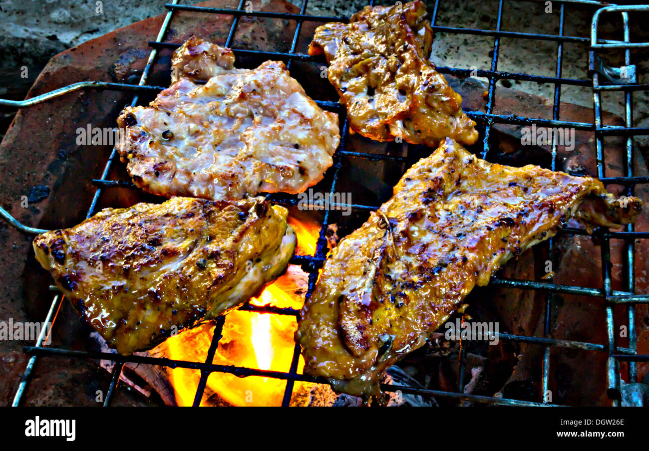 Ich mag Fleisch zu essen, es ist sehr lecker. Stockfoto