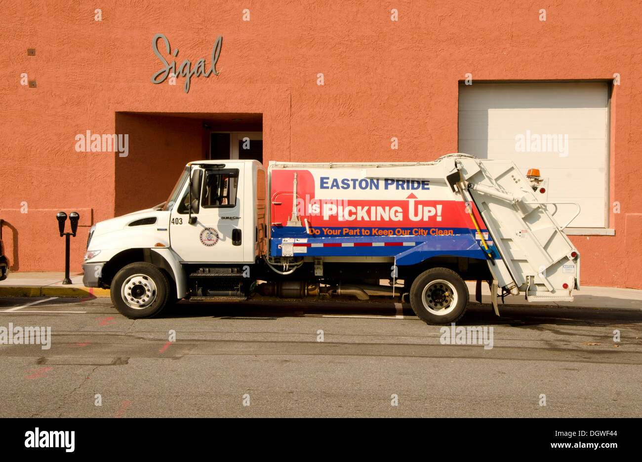 Amerikanische Müllwagen, Pick-up-Truck in Easton. PA-USA Stockfoto