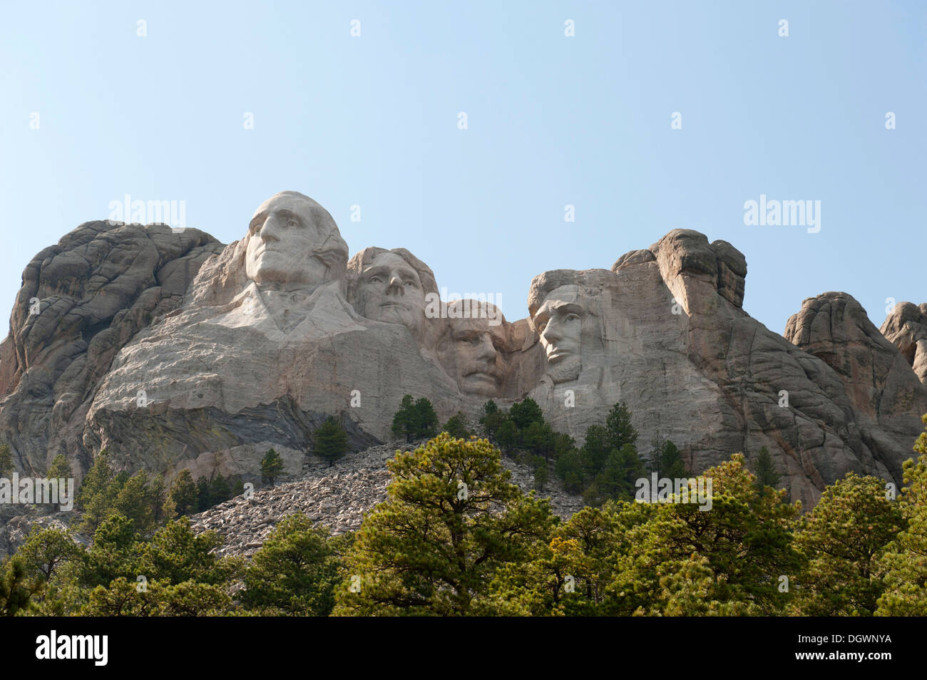 Büsten der vier Präsidenten geschnitzt in Felsen, Mount Rushmore National Memorial, in der Nähe von Rapid City, South Dakota, USA Stockfoto