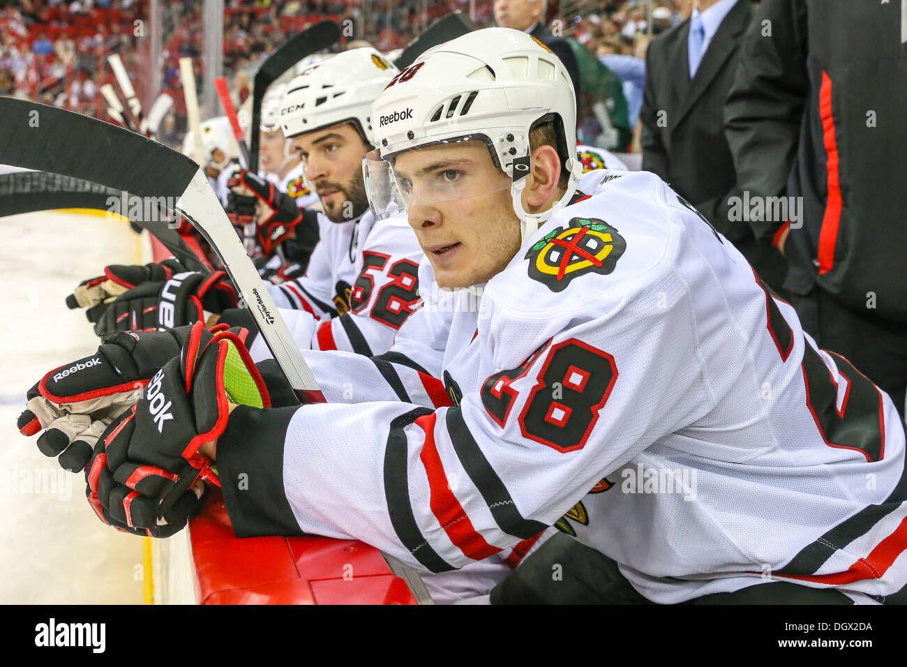 Chicago Blackhawk Ben Smith während eines NHL-Eishockey-Spiel in der Saison 2013 / 2014 Stockfoto