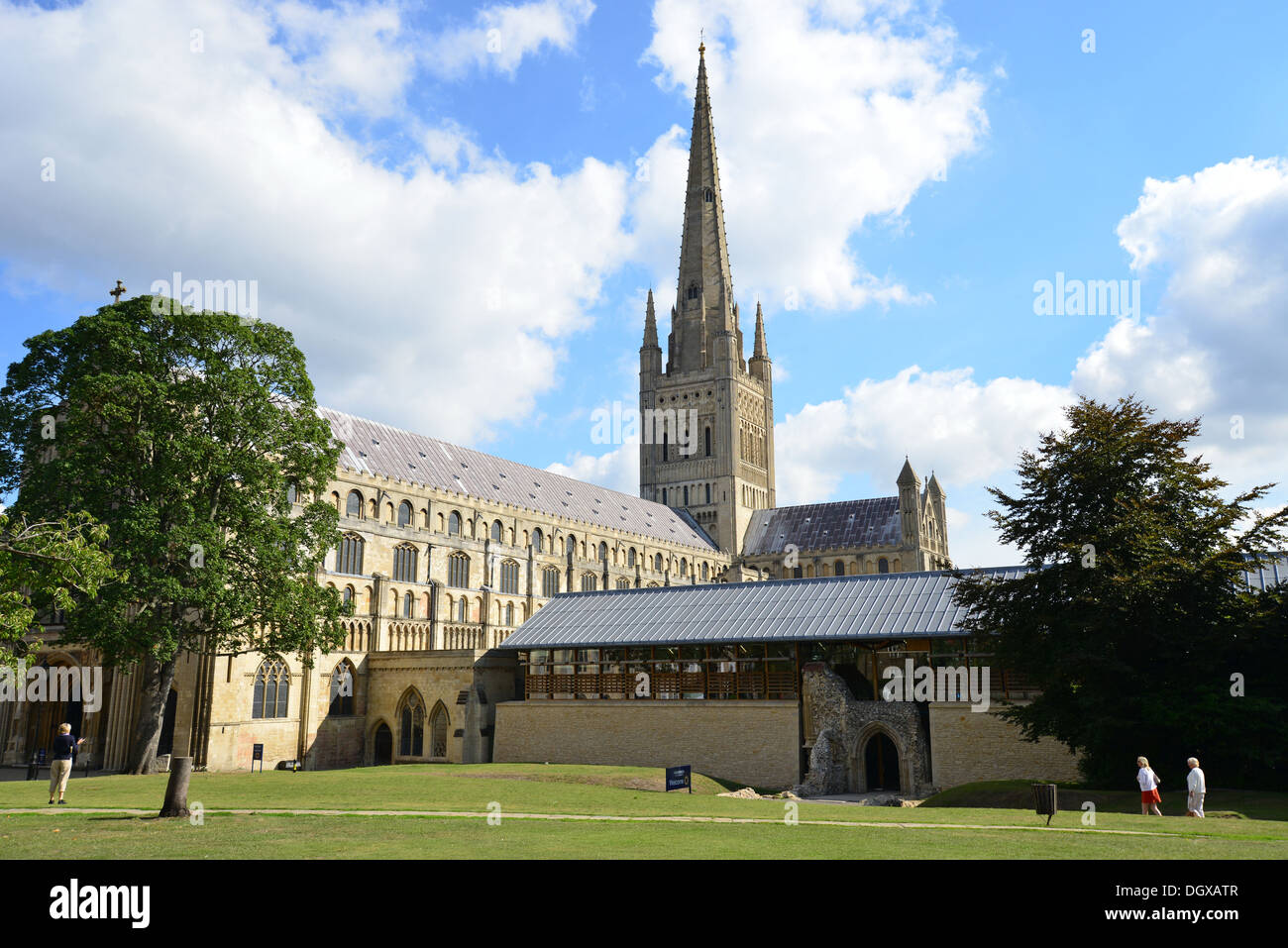 Norwich Cathedral, Norwich, Norfolk, England, Vereinigtes Königreich Stockfoto