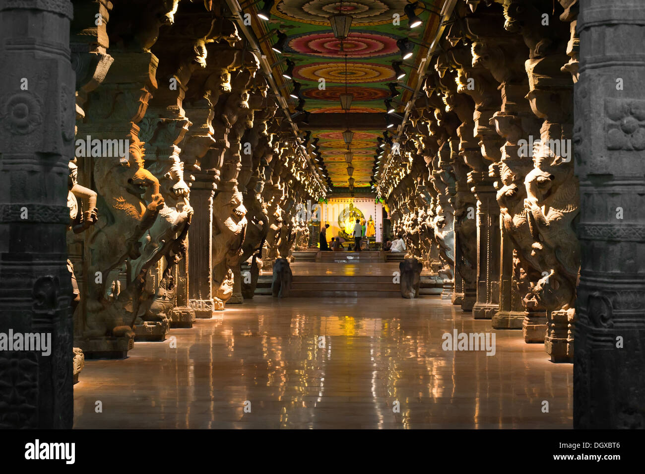 Großer Süden indische Architektur, Meenakshi Sundareswarar Tempel in Madurai. Süd-Indien, Tamil Nadu, Madurai Stockfoto