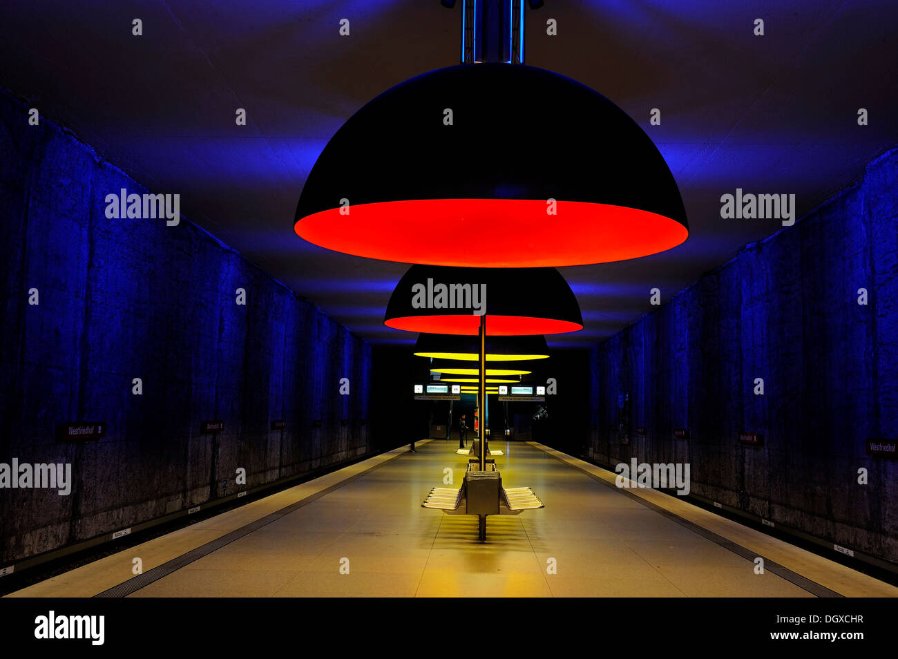 U-Bahn u-Bahnstation in München, Bayern Stockfoto