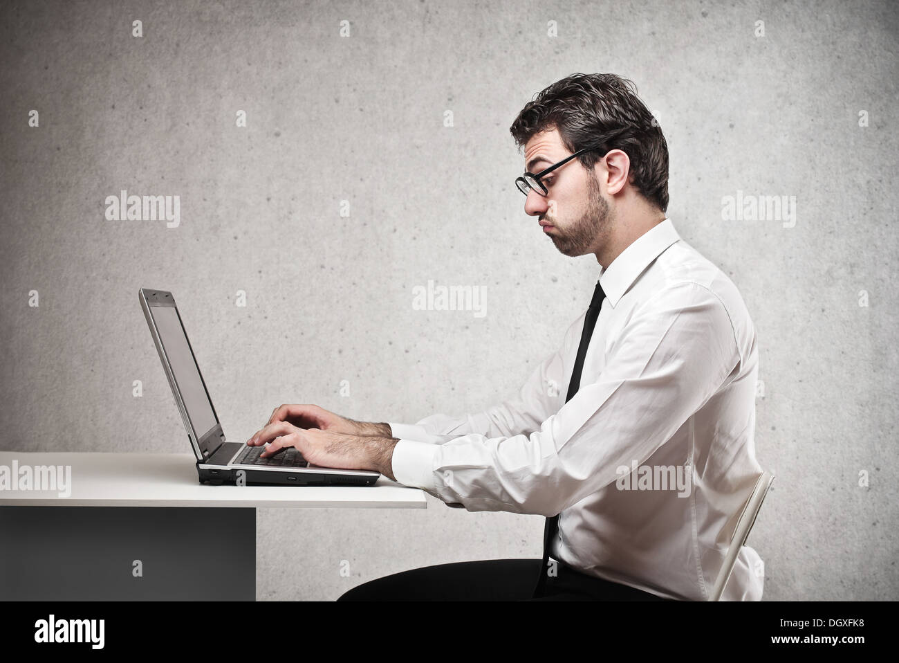 Kaufmännische Angestellte mit einem laptop Stockfoto