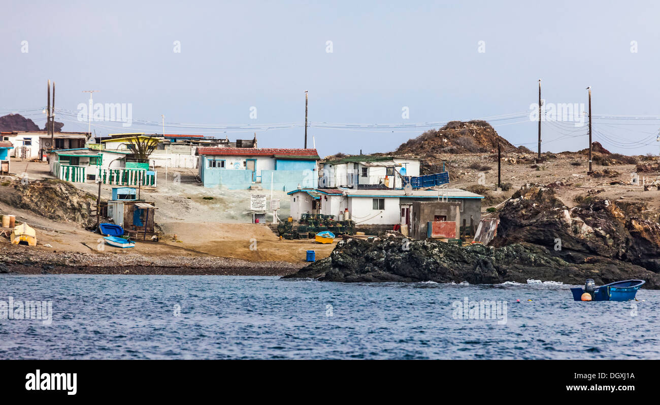 Das saisonale / temporäre Fischerdorf; San Benito Oeste, eines der Islas San Benitos, Baja California Norte, Mexiko Stockfoto
