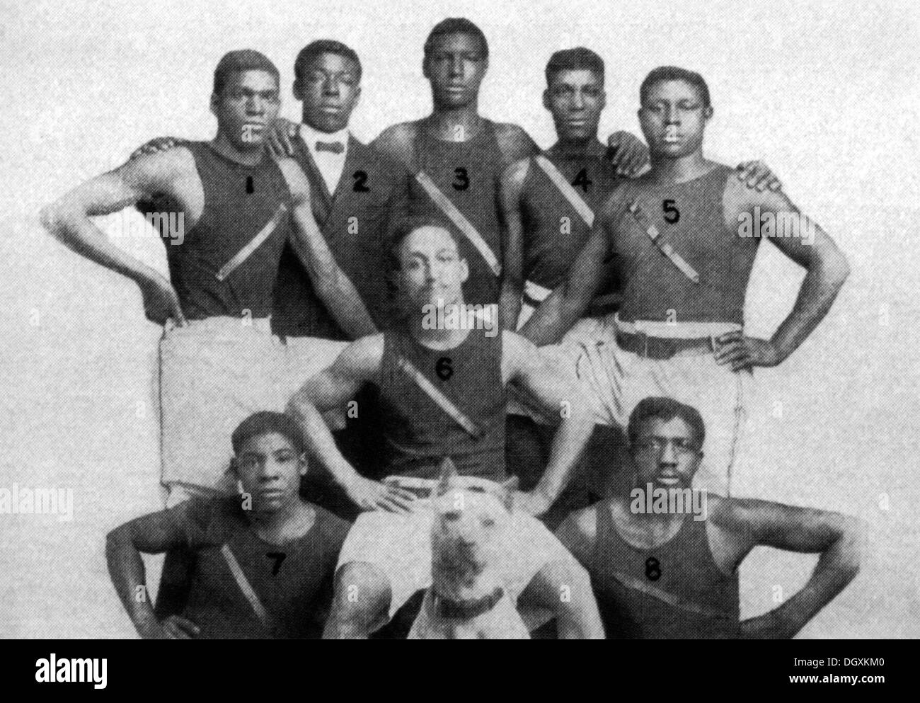 Afrikanisch-amerikanischer Basketballspieler der Buxton CVJM Basketball-Team, 1907 Stockfoto
