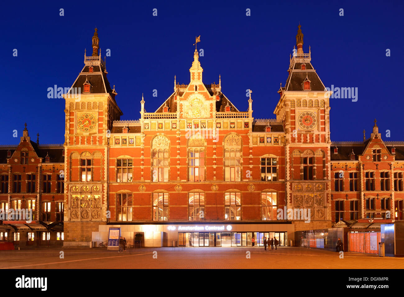Amsterdam Centraal Bahnhof Station, Amsterdam, Nordholland, Niederlande Stockfoto