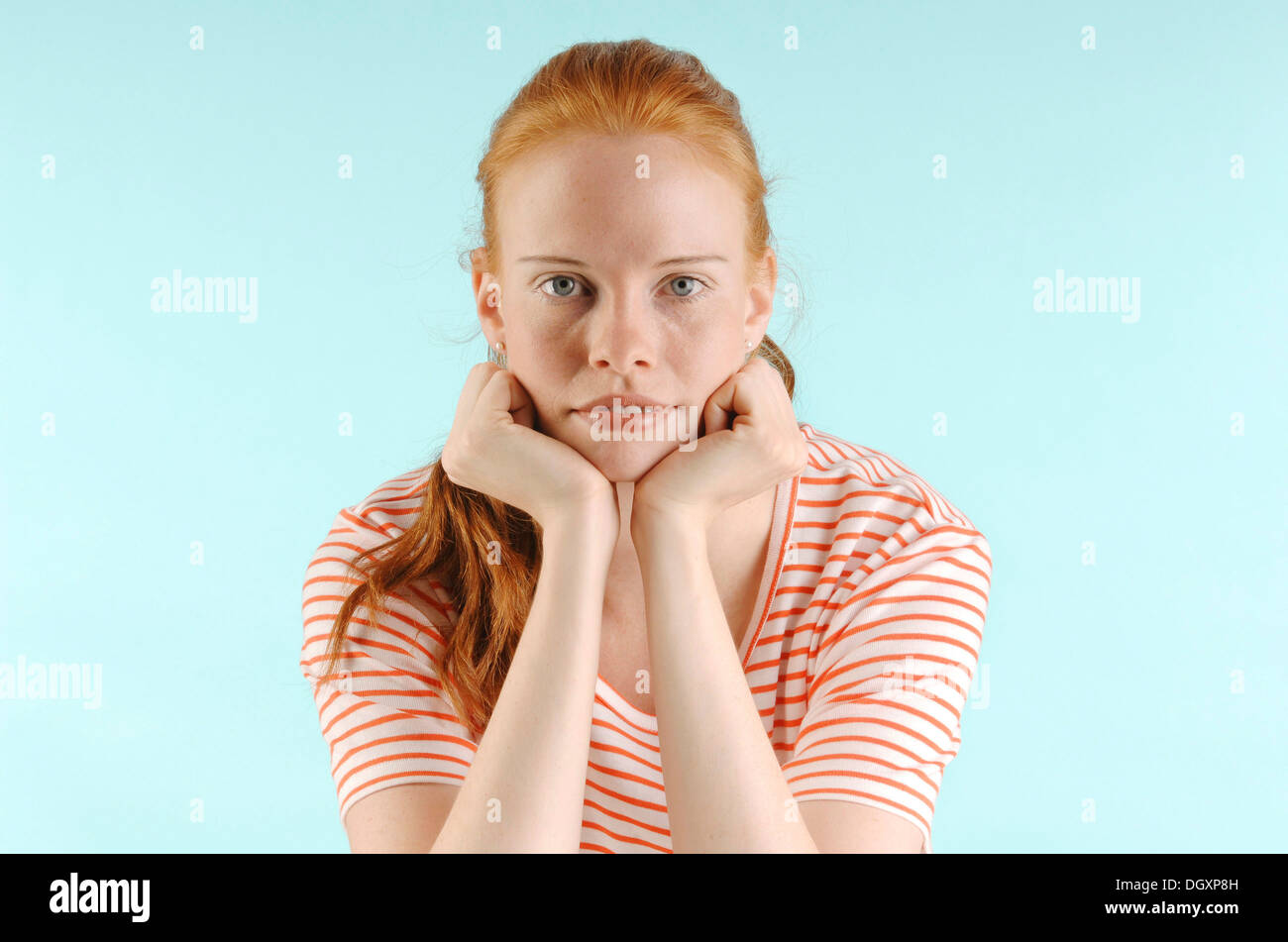 Junge rothaarige Frau, portrait Stockfoto