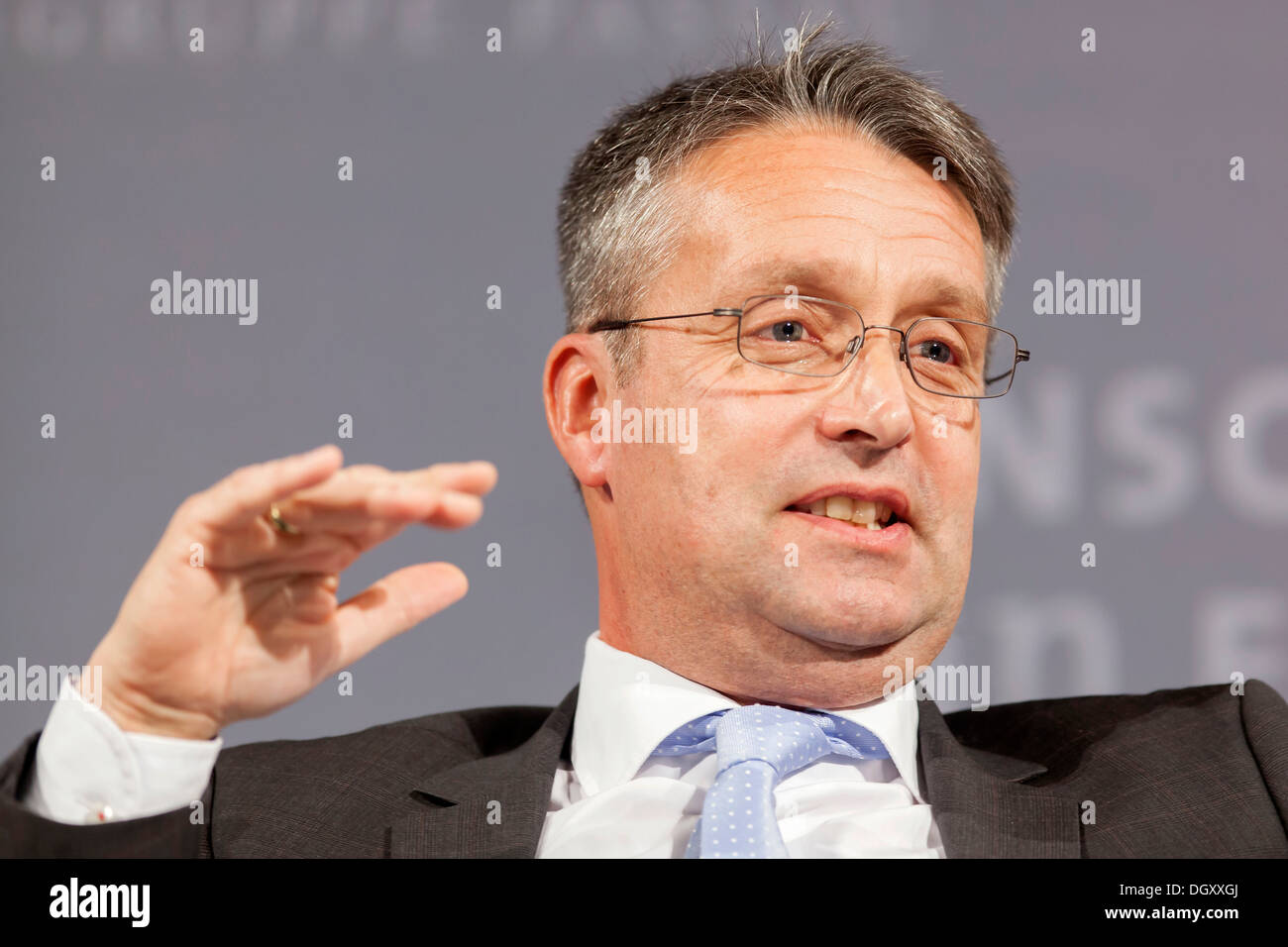 Gabor Steingart, Chefredakteur des Handelsblatt, einer deutschen Wirtschafts- und Finanzkrise Zeitung in Passau, Bayern Stockfoto