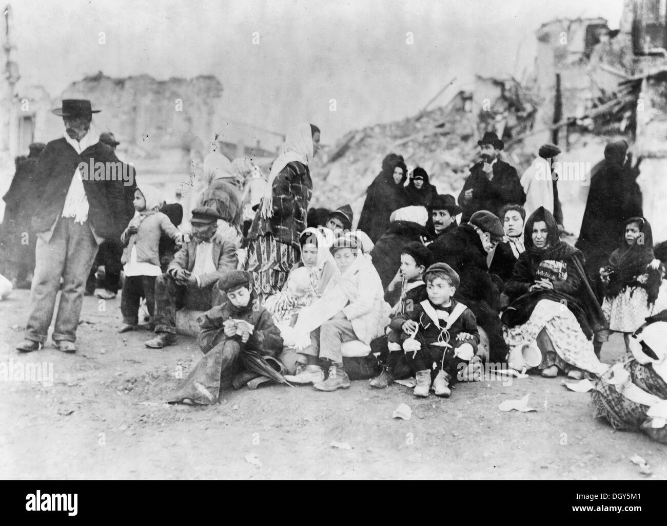 Überlebenden des Erdbebens, Messina, Sizilien, Italien, 1908 Stockfoto