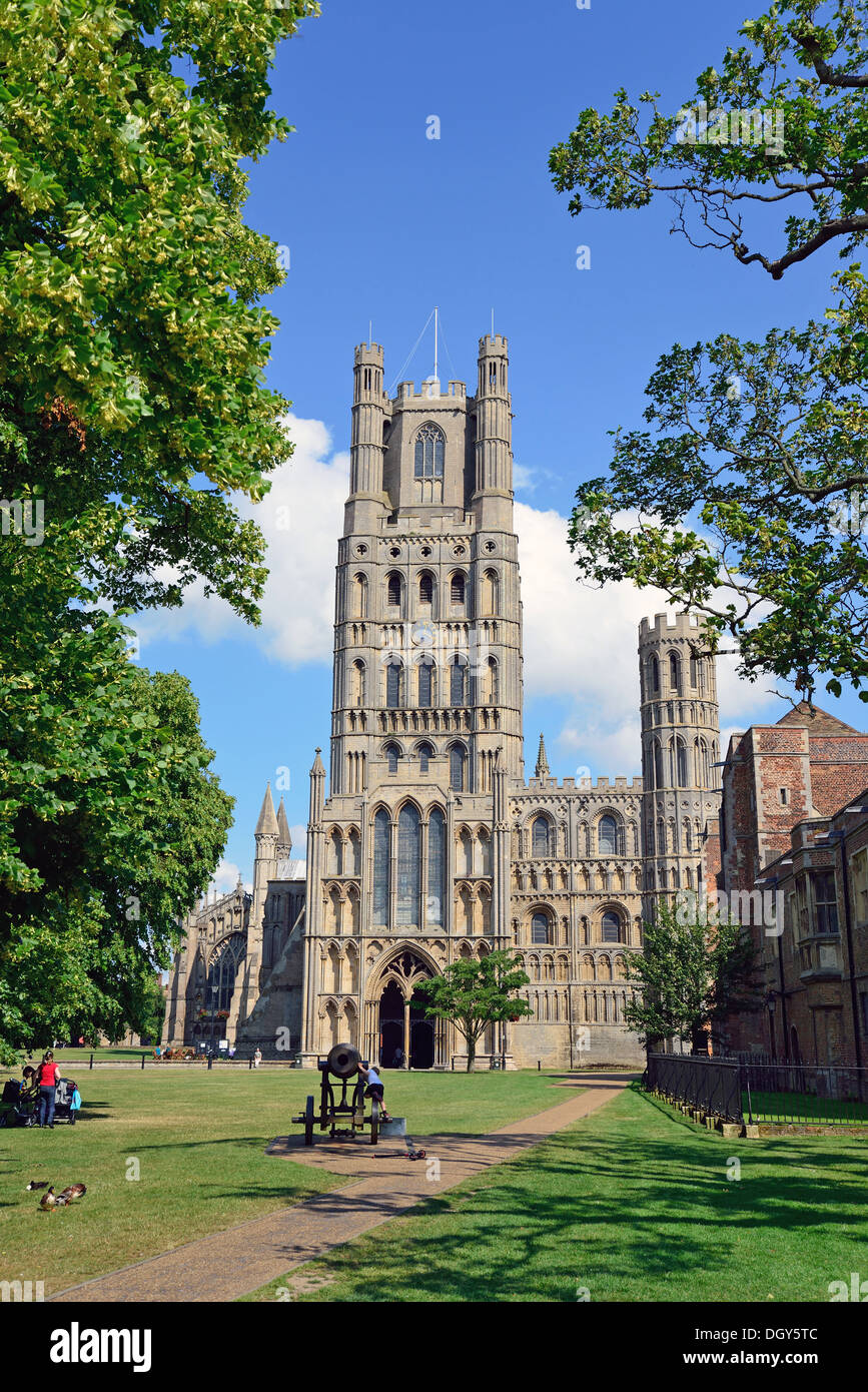 Der Westturm, Ely Cathedral, Ely, Cambridgeshire, England, Vereinigtes Königreich Stockfoto
